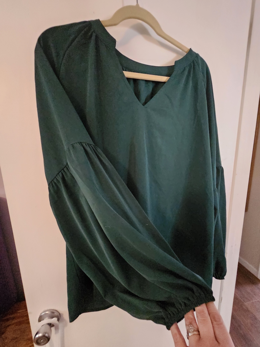 Amazon Women's Deep Green Long Sleeve V-Neck Dress